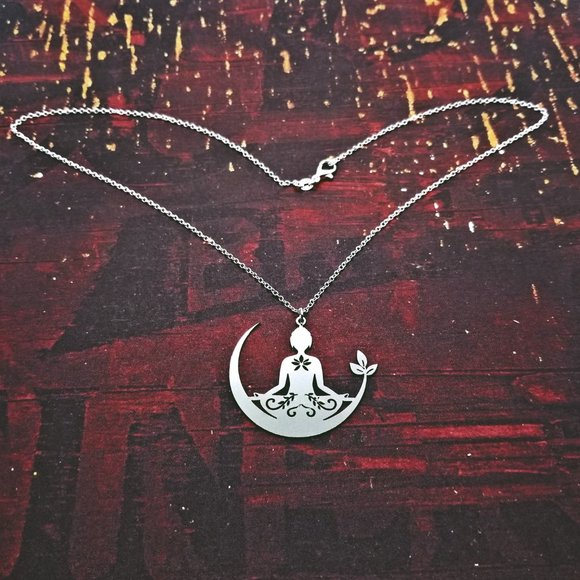 Buddha in Yoga & Crescent Moon Silver Necklace - Picture 4 of 4